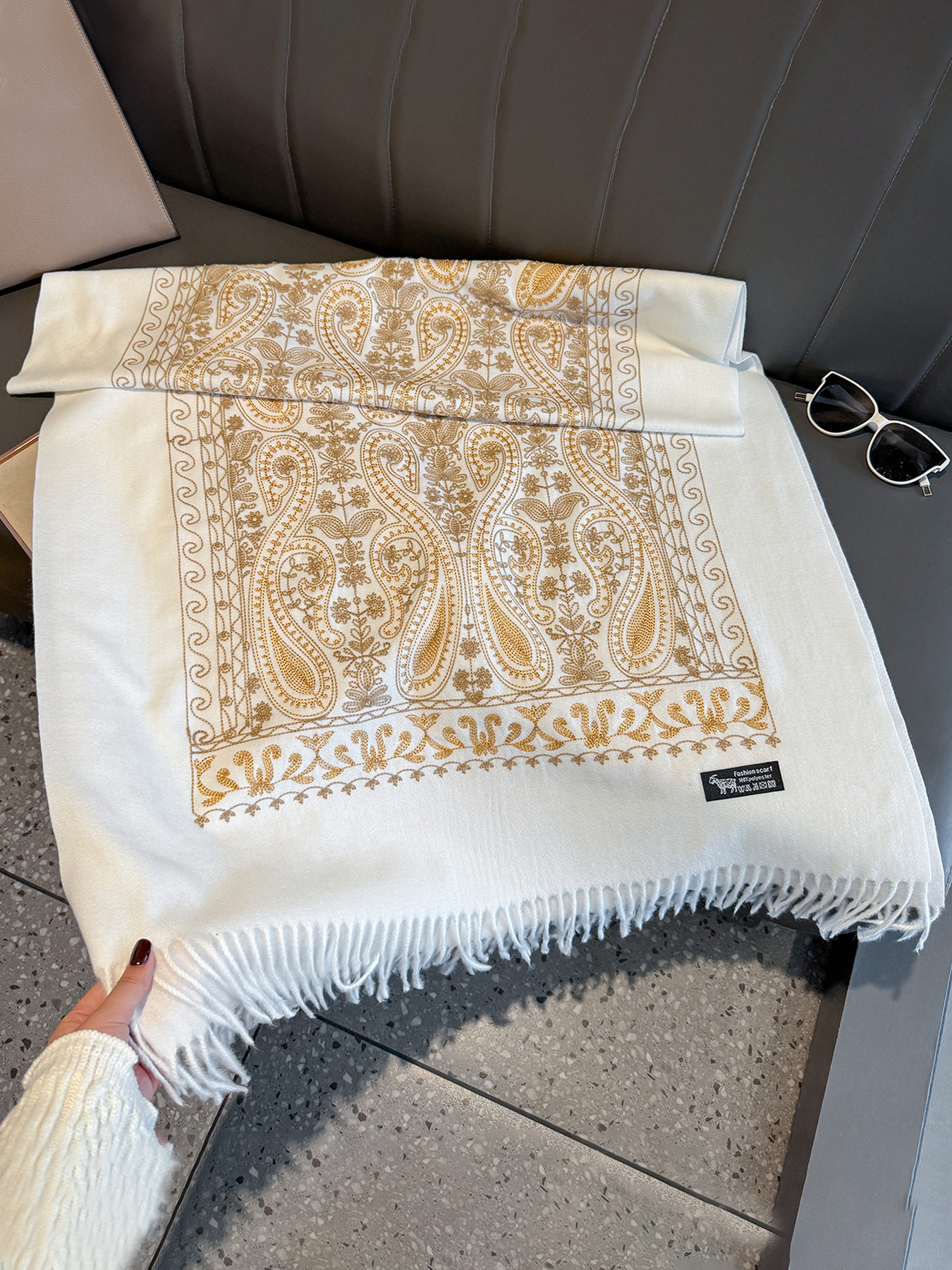 Luxury Thick Warm Paisley Pash - Woven Scarf Blanket บทวิจารณ์และราคา