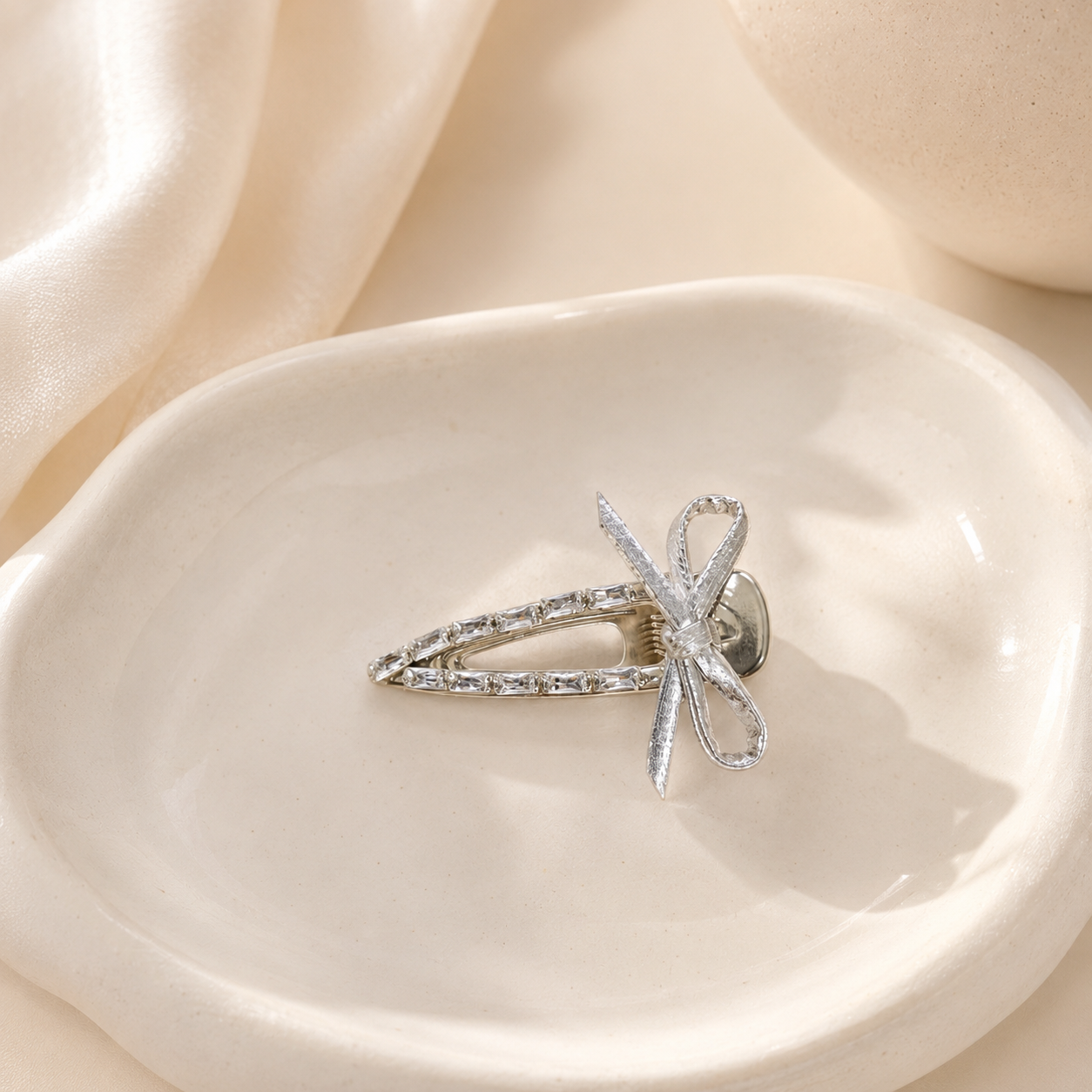 Y2K Bow Hair Clip Silver Alloy - Tie Clip Silver บทวิจารณ์และราคา