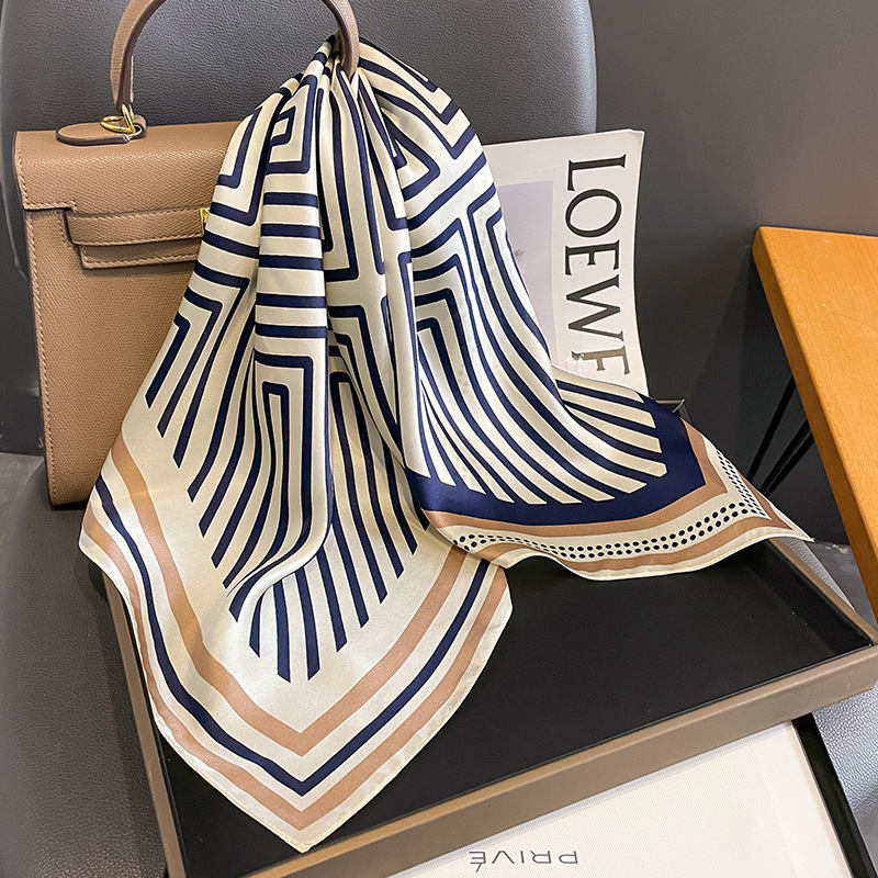 Luxury Brand Neckerchief Sprin - Ascot Neck Scarf บทวิจารณ์และราคา