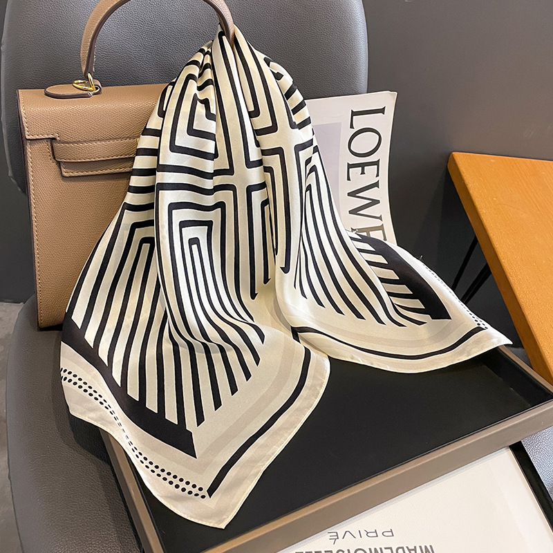 Luxury Brand Neckerchief Sprin - Ascot Neck Scarf บทวิจารณ์และราคา