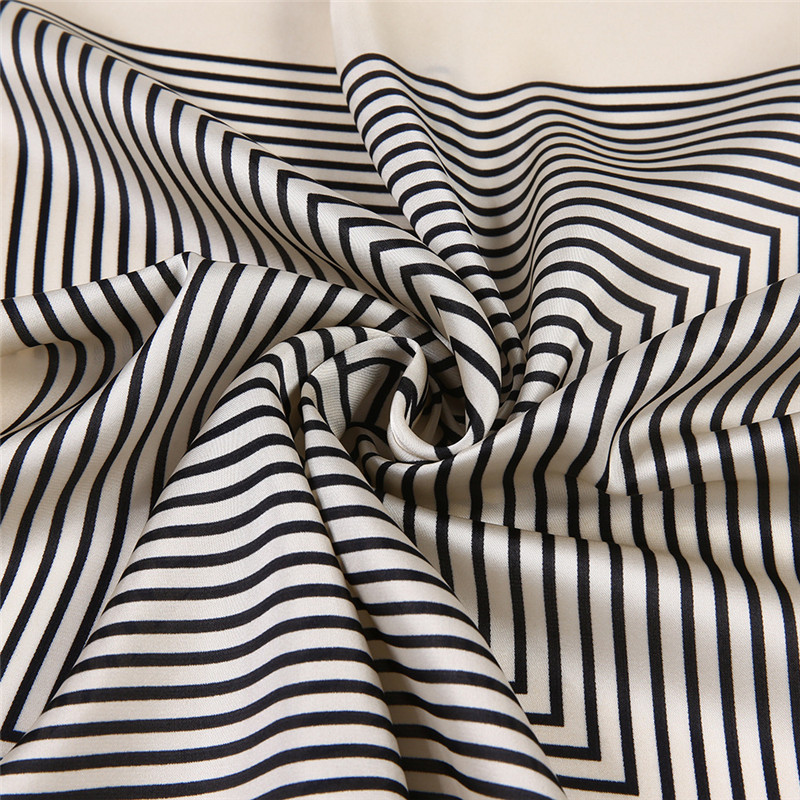 Fringe Frame Square Scarves Ba - Silk Tie Striped บทวิจารณ์และราคา